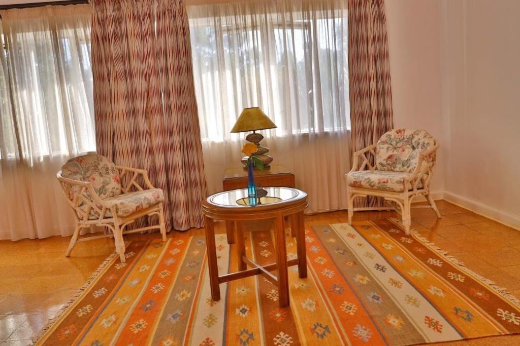 Muyaka Zereniti House酒店 外观 照片